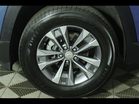 Used 2025 Chevrolet Equinox LT FWD image 8