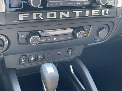 New 2026 Nissan Frontier SV w/ All-Weather Content Package AWD/4WD image 24