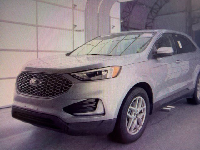 Used 2023 Ford Edge SEL AWD/4WD image 2