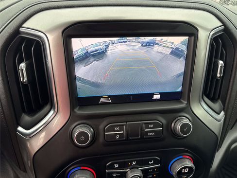 Used 2022 Chevrolet Silverado 1500 LT AWD/4WD image 25