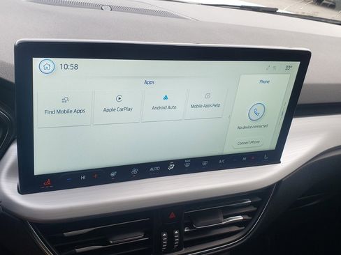 Used 2025 Ford Escape Platinum w/ Premium Technology Package image 27