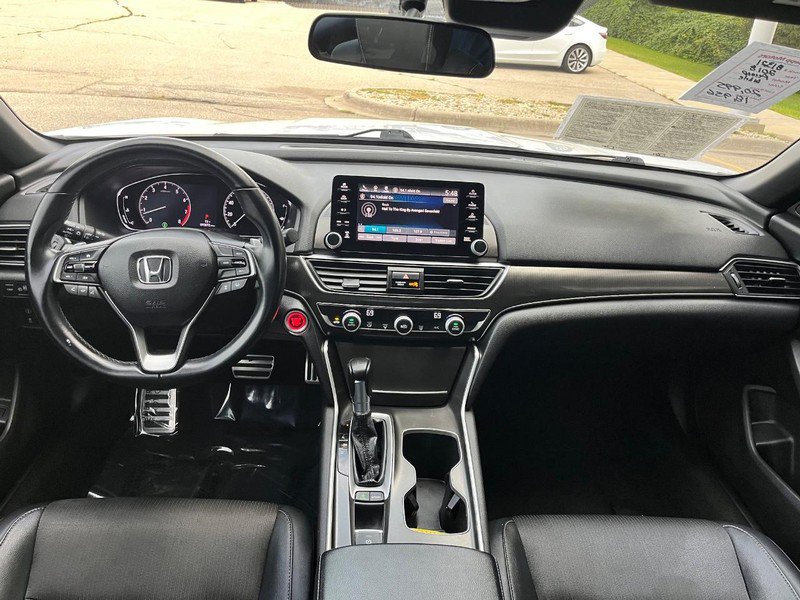 Used 2018 Honda Accord Sport image 10