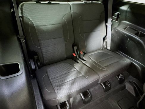 Used 2023 GMC Acadia SLE w/ Driver Convenience Package image 24