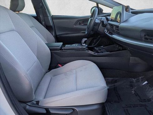 Used 2024 Toyota Prius LE image 19