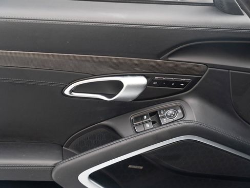 Certified 2025 Porsche 718 Cayman GTS RWD image 22