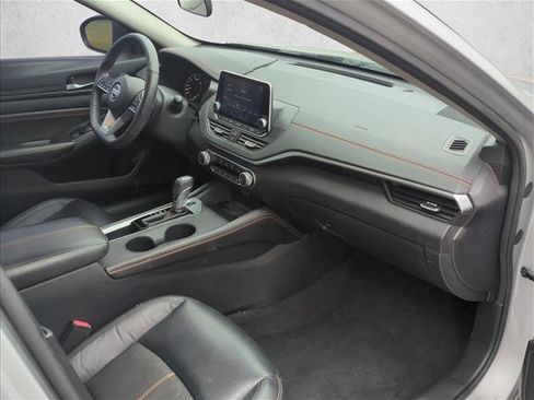 Used 2021 Nissan Altima 2.5 SR w/ SR Premium Package FWD image 21