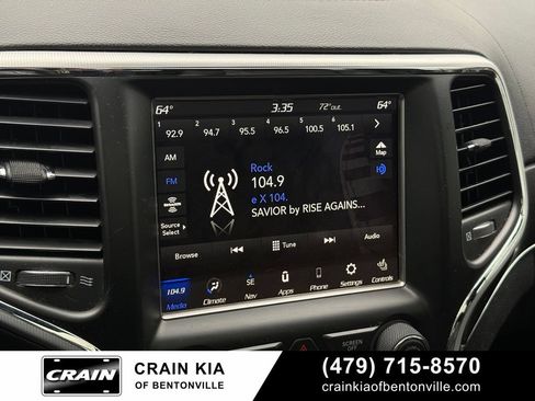 Used 2018 Jeep Grand Cherokee Limited AWD/4WD image 12