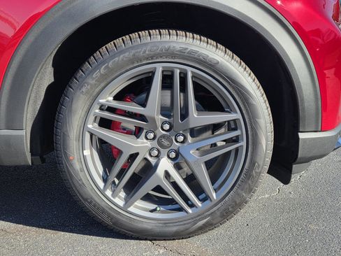 New 2026 Ford Explorer ST image 8