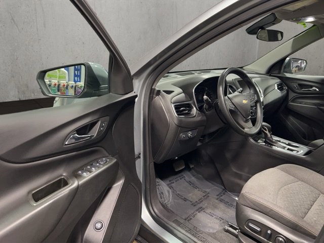 Used 2024 Chevrolet Equinox LT AWD/4WD image 36