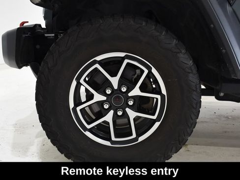 Used 2024 Jeep Wrangler Unlimited Rubicon AWD/4WD image 10