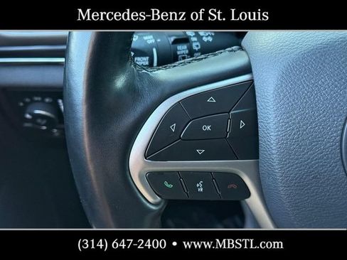 Used 2021 Jeep Grand Cherokee Limited w/ Sun & Sound Group AWD/4WD image 20
