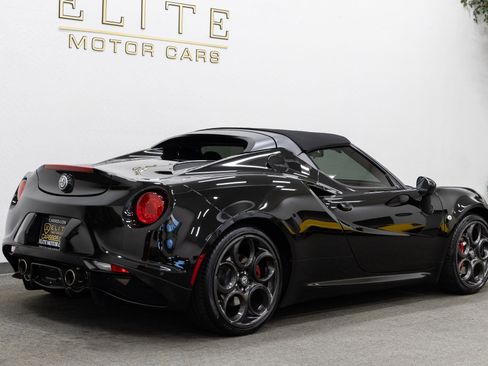 Used 2018 Alfa Romeo 4C Spider w/ Convenience Group - Spider image 9