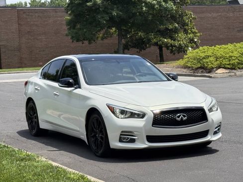 Used 2015 INFINITI Q50 Premium w/ All Weather Package RWD image 3