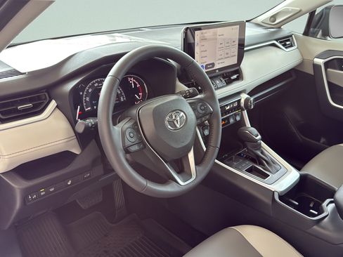 Used 2025 Toyota RAV4 XLE Premium FWD image 16