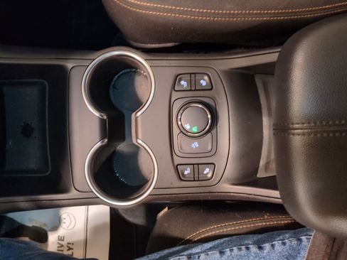 Used 2019 GMC Terrain SLE w/ Driver Convenience Package image 20