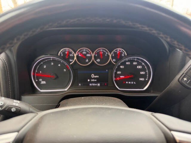 Used 2023 Chevrolet Silverado 2500 LT AWD/4WD image 10