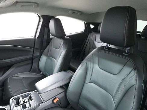 Certified 2025 Ford Mustang Mach-E Premium image 12