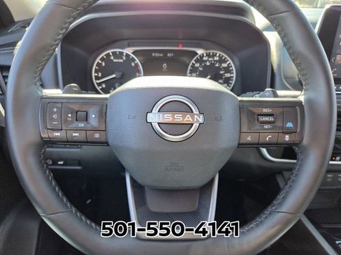 Used 2025 Nissan Rogue SV image 27