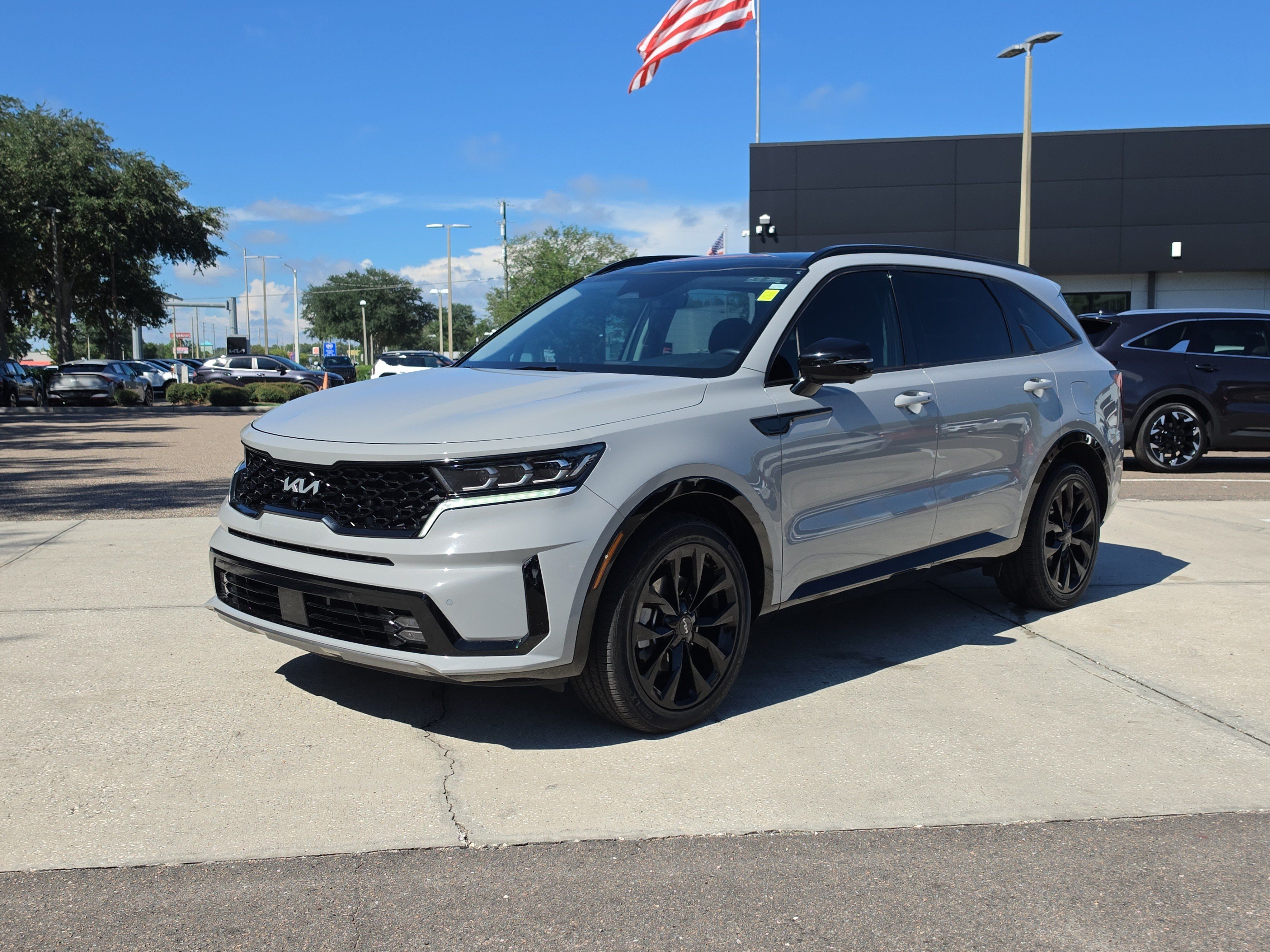 Certified 2022 Kia Sorento SX FWD image 4