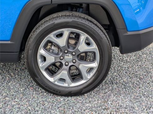 Used 2019 Jeep Compass Limited image 10