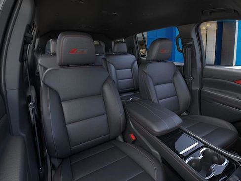 New 2026 Chevrolet Traverse Z71 image 16