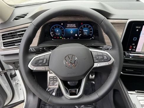 New 2025 Volkswagen Atlas SEL Premium R-Line image 23