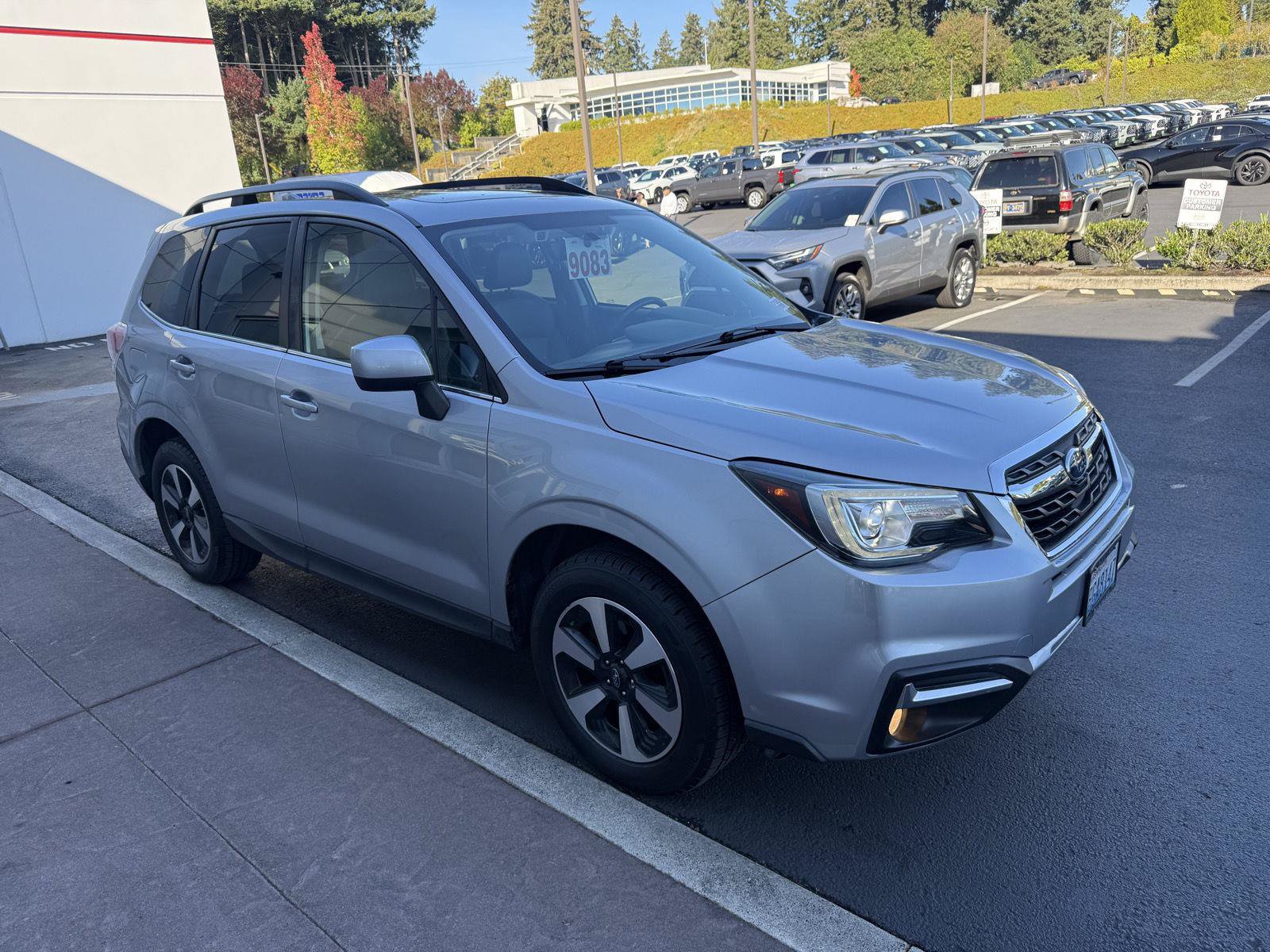 Used 2017 Subaru Forester 2.5i Limited AWD/4WD image 6