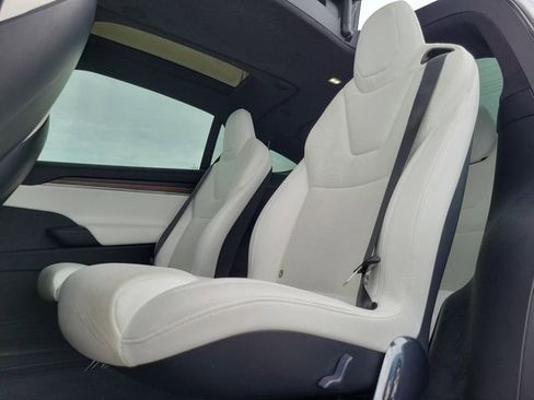 Used 2022 Tesla Model X AWD/4WD image 7