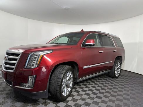 Used 2017 Cadillac Escalade Premium Luxury AWD/4WD image 9