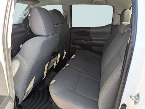 Used 2022 Toyota Tacoma SR image 7
