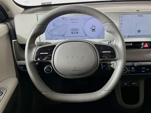 Used 2024 Hyundai Ioniq 5 SEL RWD image 18