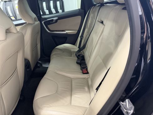 Used 2015 Volvo XC60 T6 Platinum FWD image 22