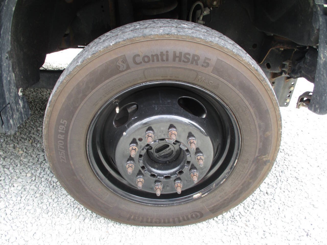Used 2016 Ford F550 4x4 Regular Cab Super Duty w/ Power Equipment Group image 38