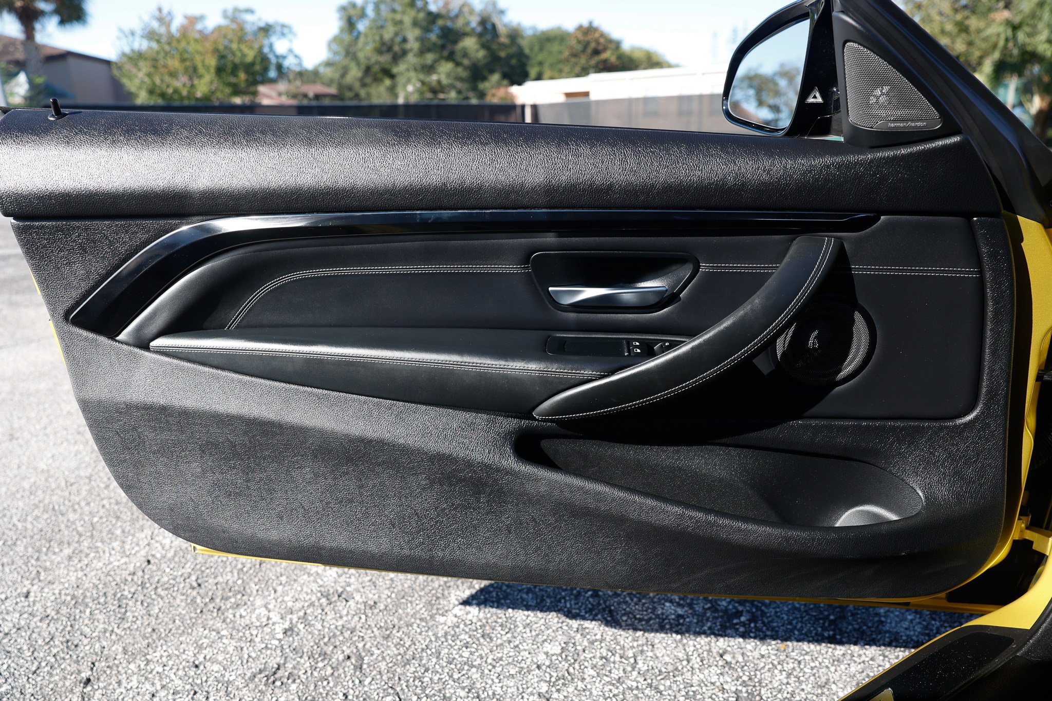 Used 2019 BMW M4 Coupe w/ Executive Package RWD image 48