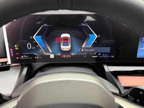 New 2026 BMW 550e xDrive image 17