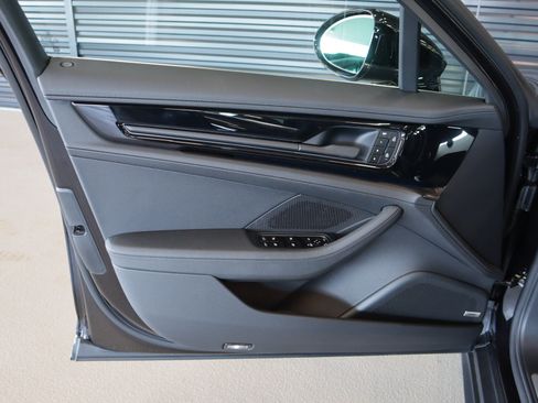 New 2026 Porsche Panamera RWD image 21