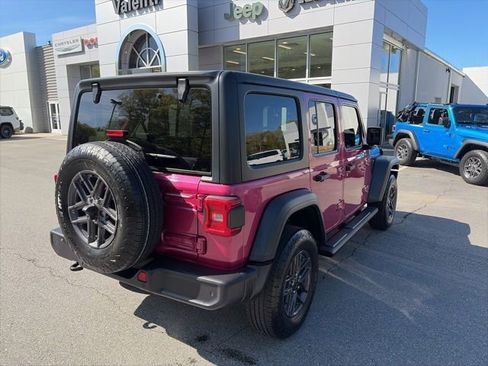 Used 2024 Jeep Wrangler Unlimited Sport AWD/4WD image 7