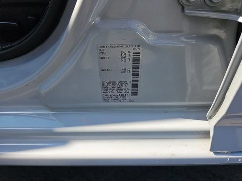 Used 2024 Nissan Altima 2.5 SR FWD image 31