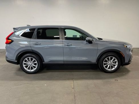 Used 2024 Honda CR-V EX-L image 2