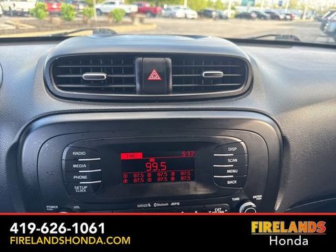 Used 2014 Kia Soul FWD image 19