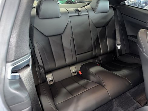 Used 2023 BMW 430i Coupe w/ Convenience Package RWD image 11