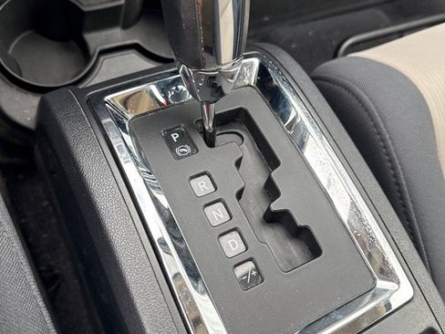 Used 2009 Dodge Journey SXT FWD image 16