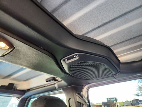 Used 2022 Jeep Gladiator Mojave image 30