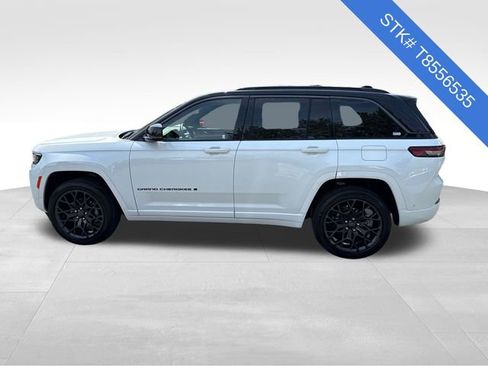 New 2026 Jeep Grand Cherokee Summit AWD/4WD image 4