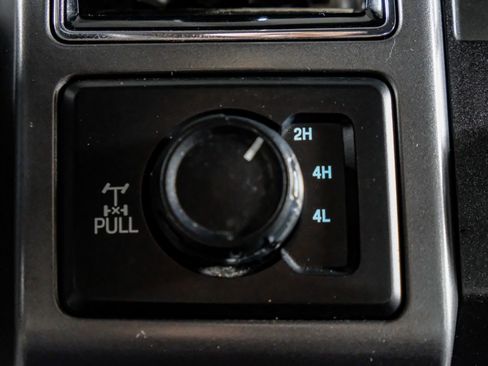 Used 2019 Ford F250 XLT w/ XLT Premium Package image 24