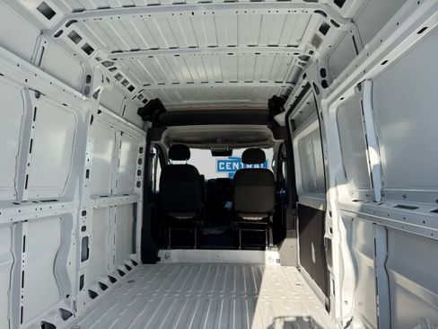Used 2025 RAM ProMaster 2500 w/ Storage Group image 13