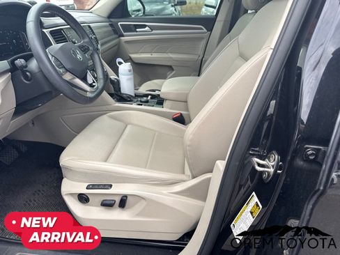 Used 2023 Volkswagen Atlas SEL AWD/4WD image 5