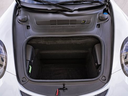 Used 2018 Porsche 911 GT3 image 27