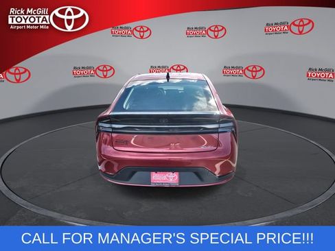 New 2026 Toyota Prius Plug-In Hybrid FWD image 7