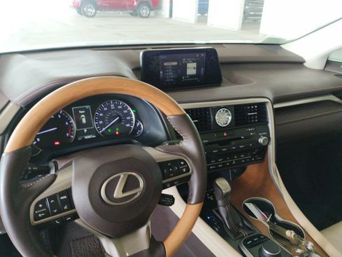 Used 2018 Lexus RX 350 FWD w/ Premium Package image 10